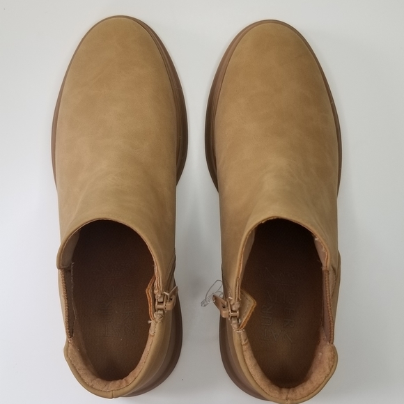 NWOT Naturalizer Genn-Swerve ankle booties, tan/light brown, women's 6.5 - Picture 7 of 16